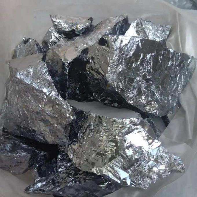 Le morceau de silicium-métal de grande pureté évaluent le silicium 411 métallique pour la sidérurgie