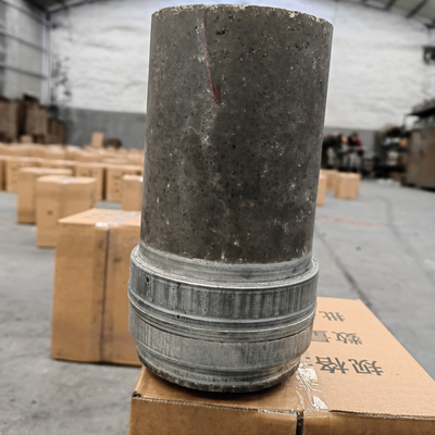 Bec de récipient de distribution de coulée continue des matériaux Al2O3 réfractaires de 85%