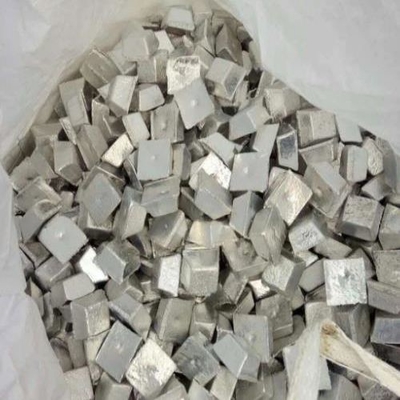 Lingot argenté lumineux 99,98% de magnésium de couleur pour des pièces d'avions