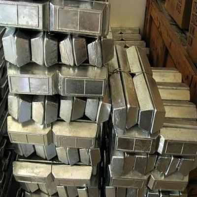Lingot pur blanc argenté léger 99,95% de magnésium pour les pièces structurelles de corps