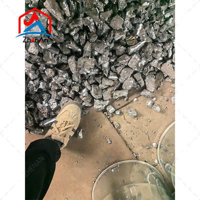 Briquette de vanadium Fe 60 Grade Gris foncé Utilisé dans la fabrication de composants en acier pour rails et de machines lourdes