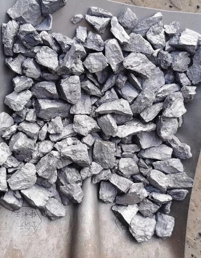 Le morceau de silicium-métal de grande pureté évaluent le silicium 2202 métallique pour la sidérurgie