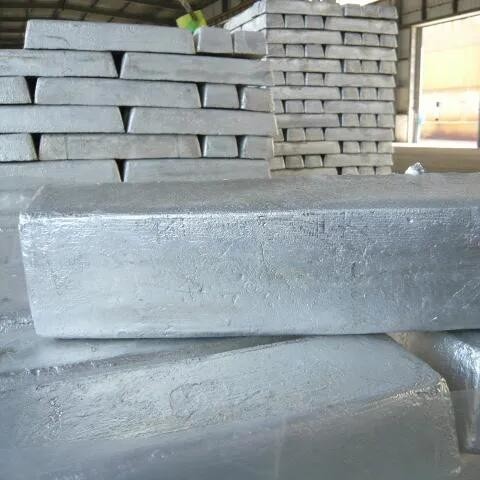 Lingot pur blanc argenté léger 99,90% de magnésium pour l'automobile